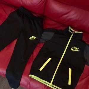 Boys Nike Sweatsuit